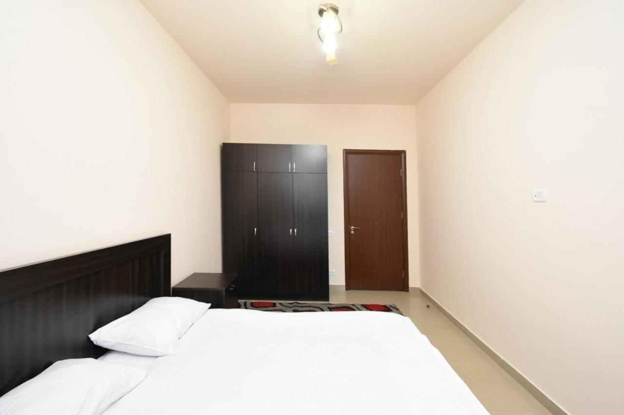 Mini Hotel YEREVAN Bagian luar foto