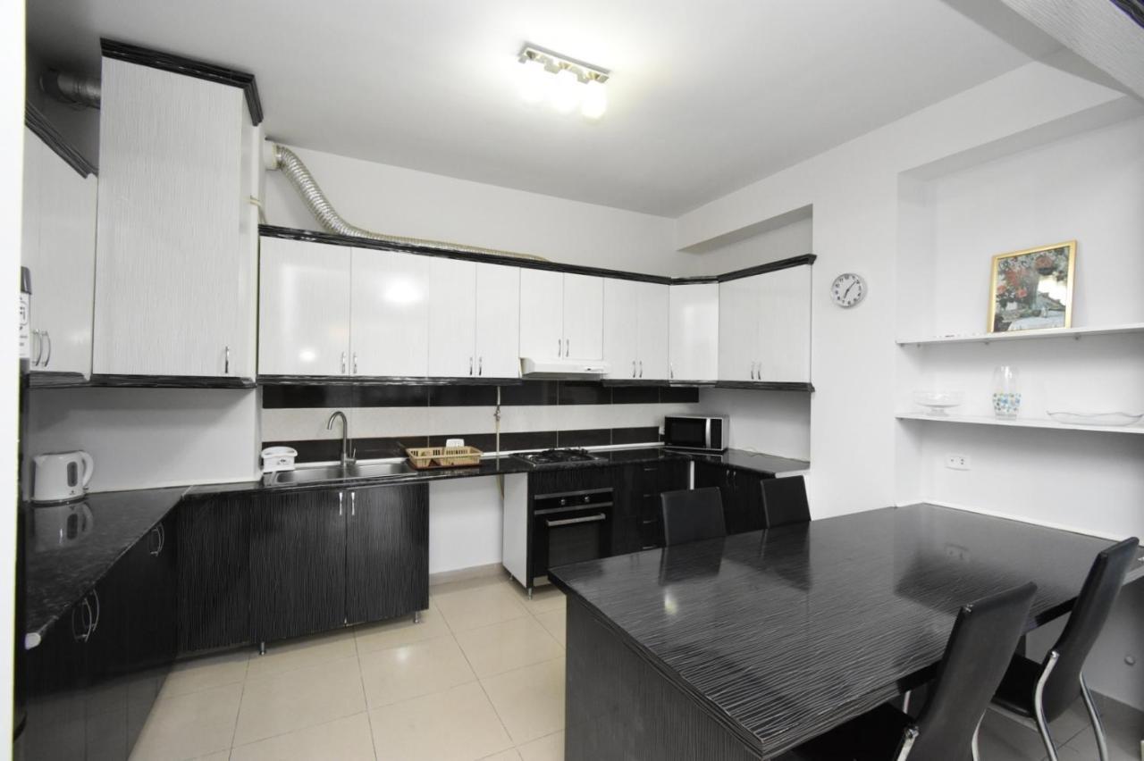 Mini Hotel YEREVAN Bagian luar foto