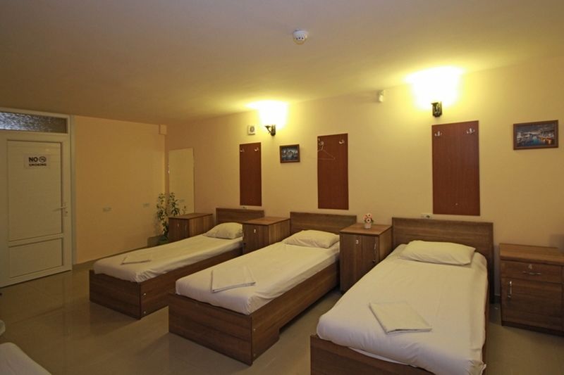 Mini Hotel YEREVAN Bagian luar foto